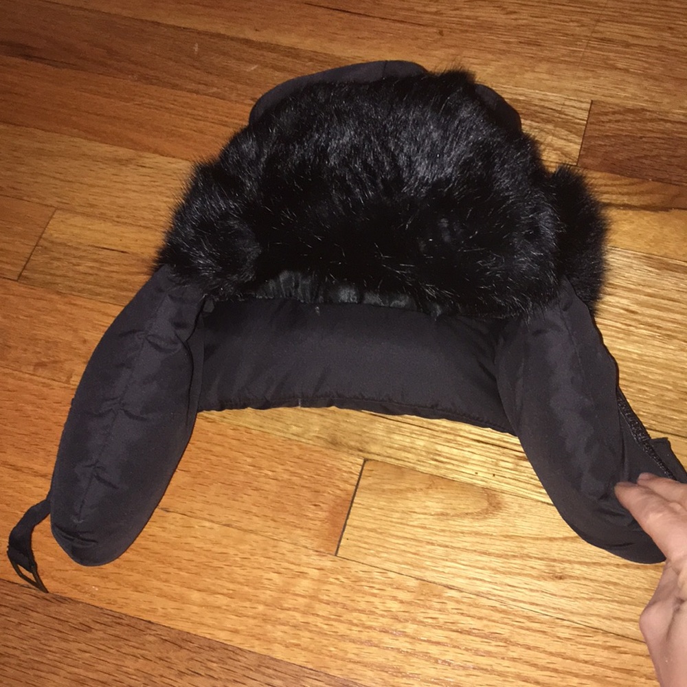 Women’s winter bomber hat